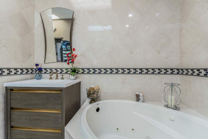 Bathroom cabinets South Florida